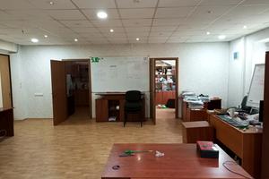 комерційна за адресою Донорська пров. (Слепнева), 4