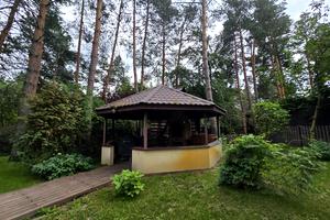 будинок за адресою Набережна вул.