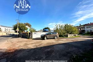 комерційна за адресою Машинобудівників, 4А