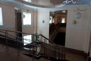 комерційна за адресою Хорива вул., 55Б