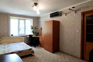 кімната за адресою Левка Лук'яненка вул. (Маршала Тимошенка), 1-Б