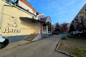 комерційна за адресою Легоцького, 5
