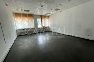комерційна за адресою Бориспільська вул., 19Б