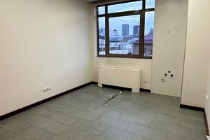 комерційна за адресою Велика Васильківська вул. (Червоноармійська), 72