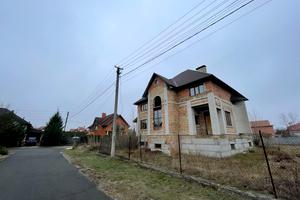 будинок за адресою Лугова вулиця