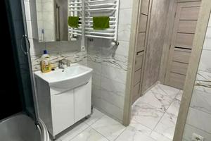 квартира за адресою Злуки, 7