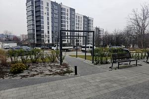 комерційна за адресою Малоголосківська вул., 12г