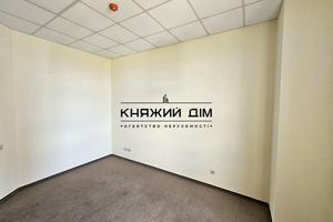 коммерческая по адресу Антоновича ул. (Горького), 33В