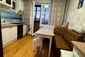 квартира за адресою Європейська вул. (Жовтнева), 24