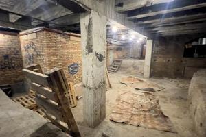 комерційна за адресою Саксаганського вул., 68/21