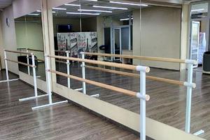 комерційна за адресою Дніпровська набережна вул., 26-Ж