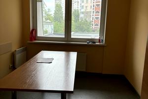 комерційна за адресою Червоної Калини просп. (Володимира Маяковського), 68