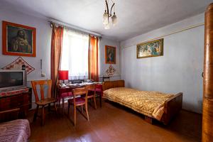 дом по адресу Центральна, 8