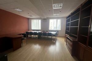 коммерческая по адресу Николая Михновского бульв. (Дружбы Народов), 38