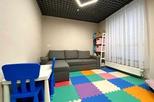 комерційна за адресою Прорізна вул., 15