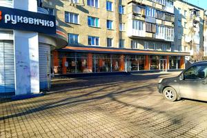 комерційна за адресою Чорновола вул., 98