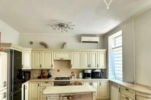 квартира за адресою Шевченка бульв., 4