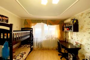 квартира за адресою Петропавлівська вул., 76