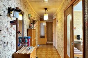 квартира за адресою космонавтів, 6