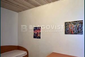комерційна за адресою Володимирська вул., 45
