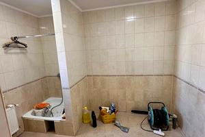 комерційна за адресою Галицька вул., 7