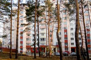 квартира по адресу Строителей ул., 11