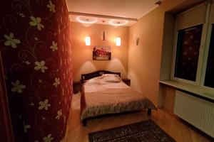 квартира за адресою Шота Руставелі вул., 7
