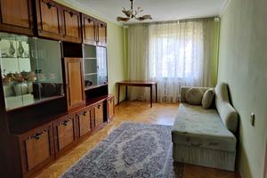 квартира за адресою Князя Ярослава Осмомисла пл., 10