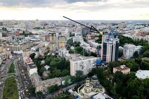 комерційна за адресою Шовковична вул., 42