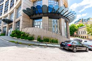 коммерческая по адресу Лютеранская ул., 14в
