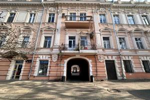 квартира за адресою Пастера вул., 19