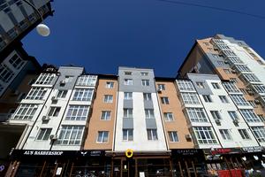 квартира за адресою Андрія Мельника вул., 10