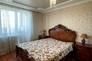 квартира за адресою Міцкевича вул., 5