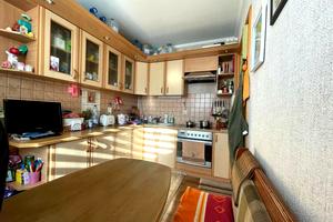 квартира за адресою Тролейбусна вул., 8