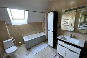 будинок за адресою Центральна вул.
