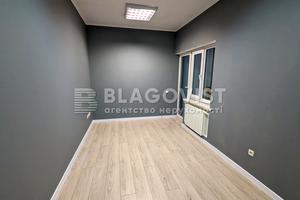 коммерческая по адресу Довнар-Запольского ул., 4