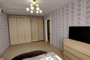 квартира за адресою Євгена Чикаленка вул., 59к