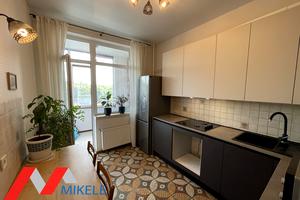 квартира за адресою Академіка Писаржевського вул., 8а