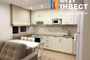 квартира за адресою Миру вул., 7