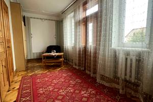 будинок за адресою Сонячна вул.