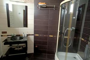 комерційна за адресою Львівська вул., 22-А