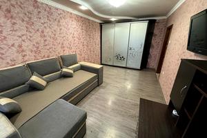 квартира за адресою Героїв просп., 12