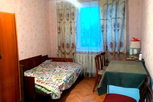 квартира за адресою Науки просп. (Леніна), 64а