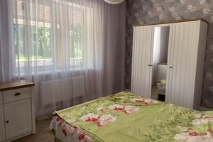 будинок за адресою Дачна