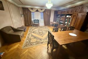 будинок за адресою Шкільна