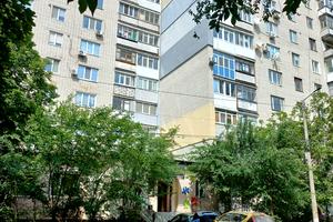 квартира за адресою Степана Бандери вул., 8