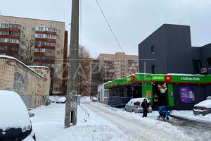 комерційна за адресою Лук'янівська вул., 1