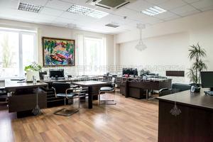 комерційна за адресою Бульварно-Кудрявська вул. (Воровського), 31