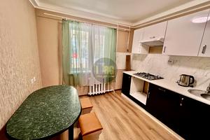 квартира за адресою Братиславська вул., 42-А