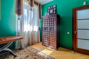 будинок за адресою Ярослава Мудрого вул.